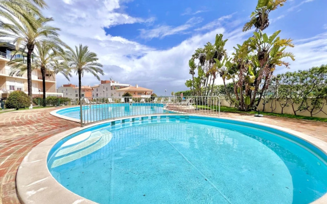 Albufeira Modern 6 With Pool by Homing