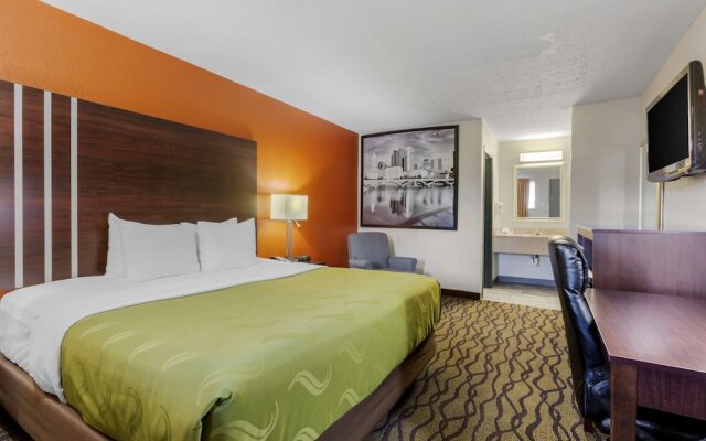 Super 8 Reynolds /East Columbus Area