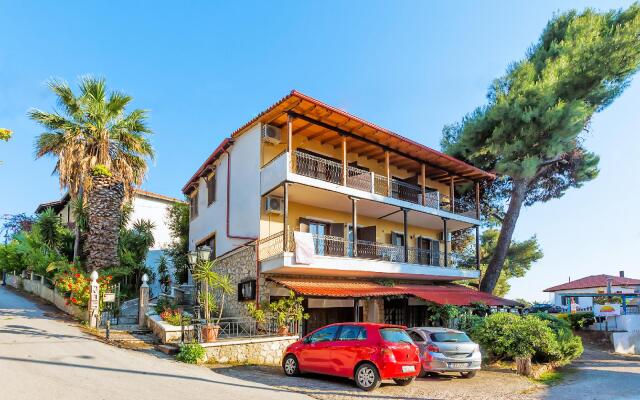 Xenios Loutra Village Karnagio