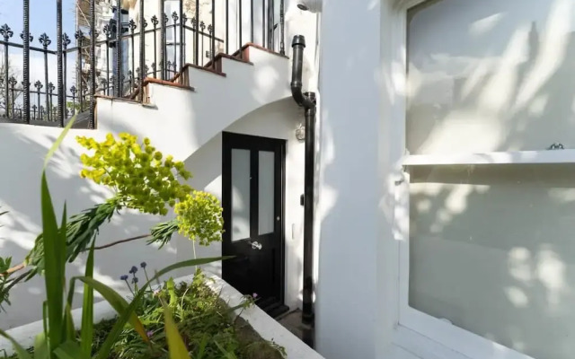 Host Stay Upper Rock Rest
