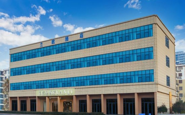 Lan Ou Shangpin hotel (Linyi Lanshan Railway Station East Square) – Exterior – Linyi