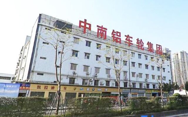 Zhong Ying Holiday Hotel