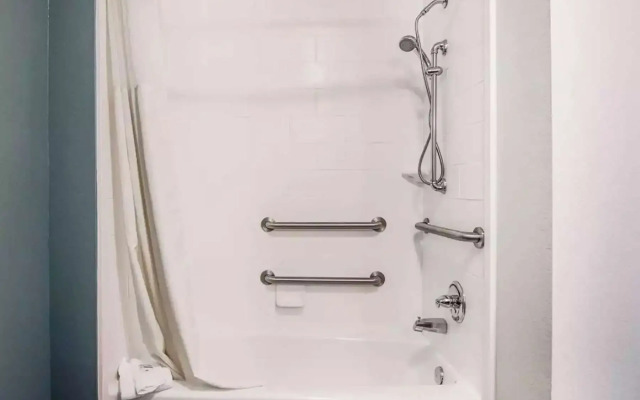 Wingate by Wyndham Longview North