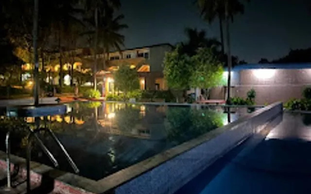 Elim Resort