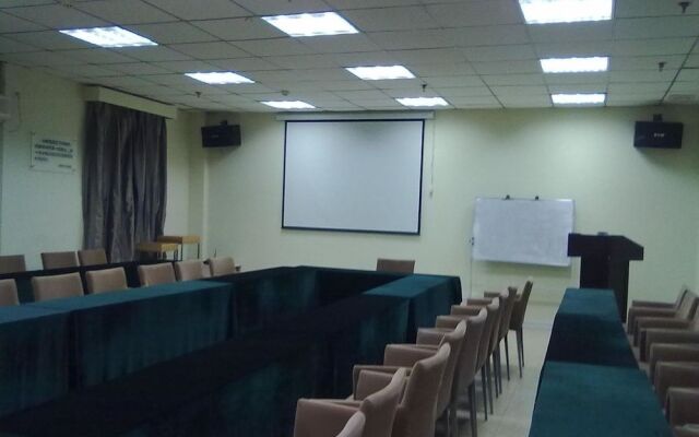 Top Star Hotel