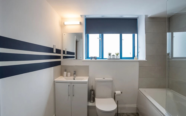 2BR Harbour View Near Babbacoombe&Beach
