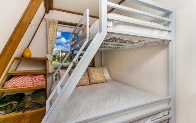 A PERFECT STAY –A Frame Holiday House