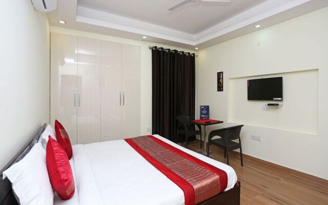 OYO 11090 Maira Homes