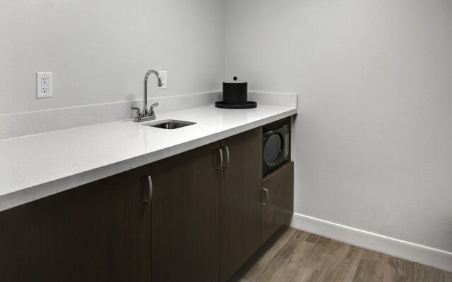 Hampton Inn & Suites Lake Mary At Colonial Townpark