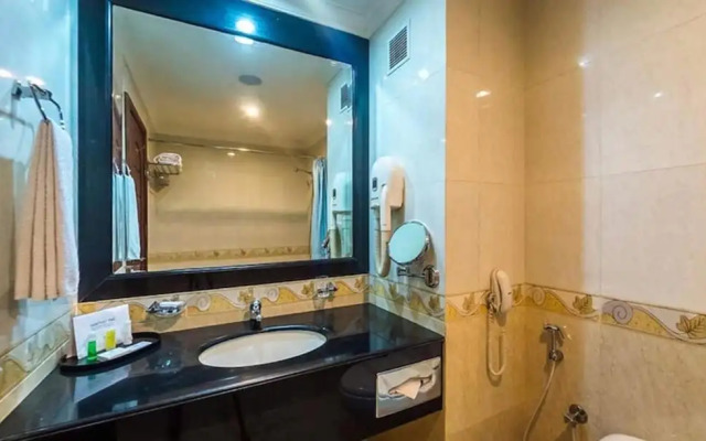 Regant Lake Palace Hotel