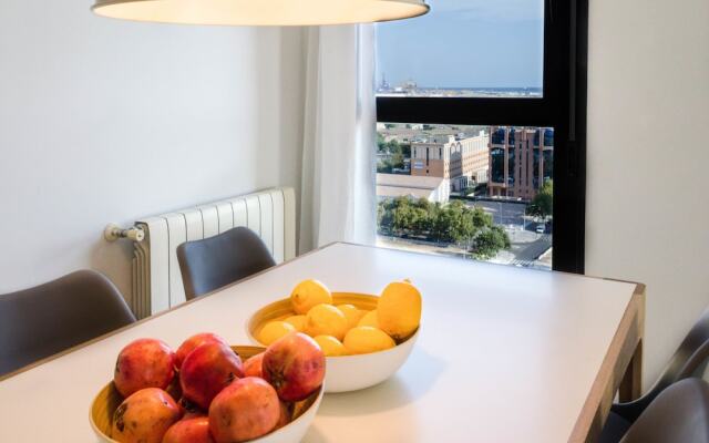 ApartUP Levante Skyline