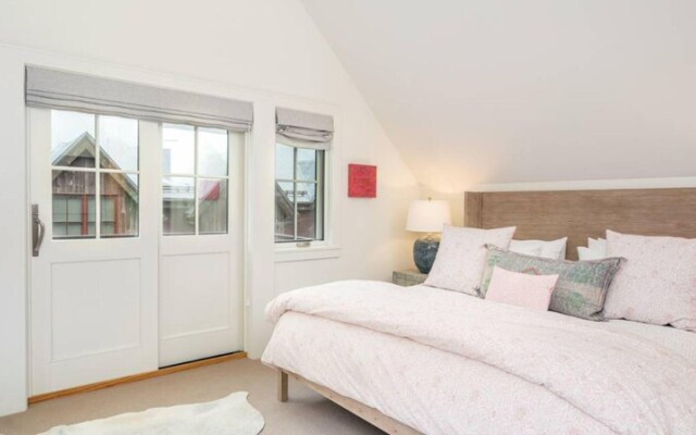 Ballard Escape by Exceptional Stays
