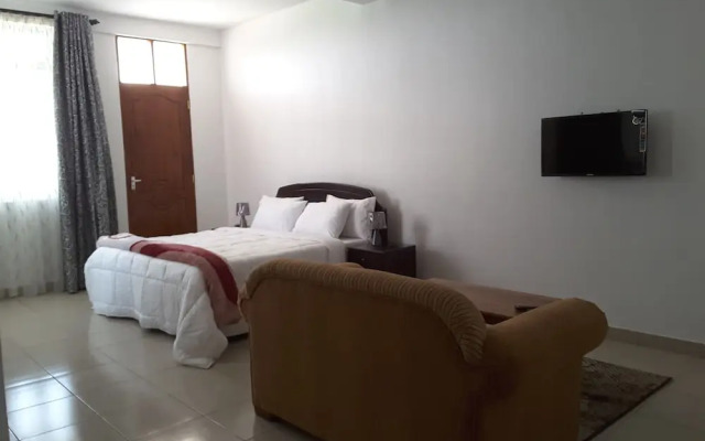 Two Mountains Lodge