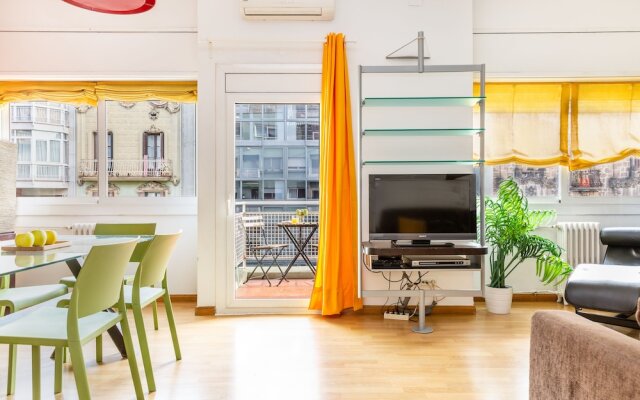 Ab Enric Granados Apartment