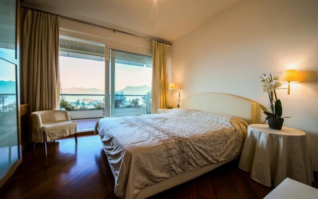 Sana Luxury Apartment in Stresa With Lake View