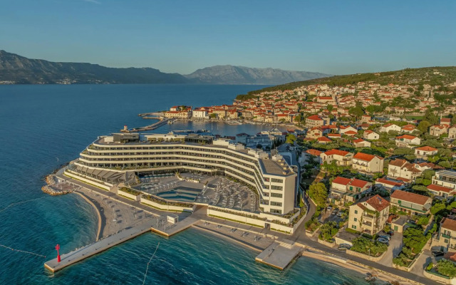 Grand hotel View