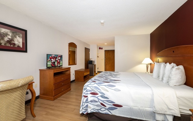 Fulton Hotel - Oswego Riverfront