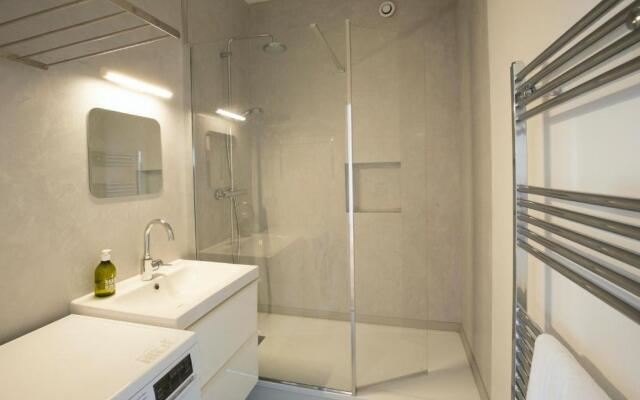 Place Saint Michel Apartment