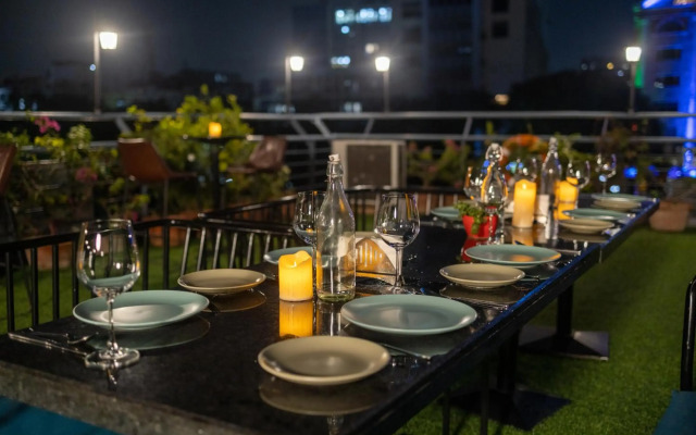 Polo Floatel Kolkata