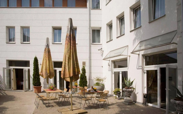 EA Hotel Populus