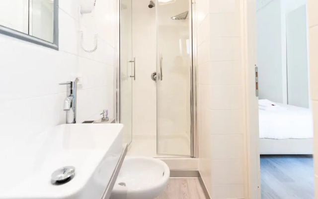 White Gioberti Guesthouse