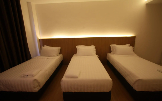 Place2Stay Business Hotel - Waterfront