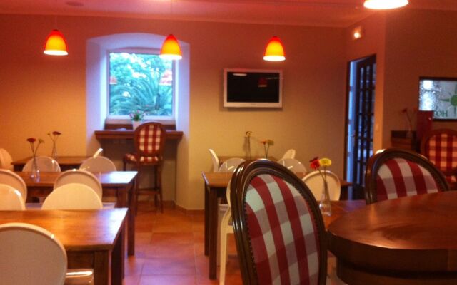 Sud Hotel