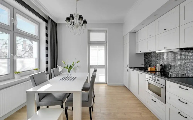 Glamour by Grand Apartments