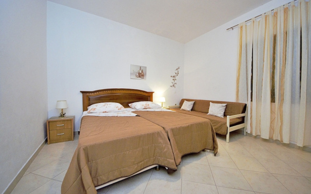Apartment Ivo