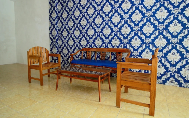 OYO 1981 Unib Kostel