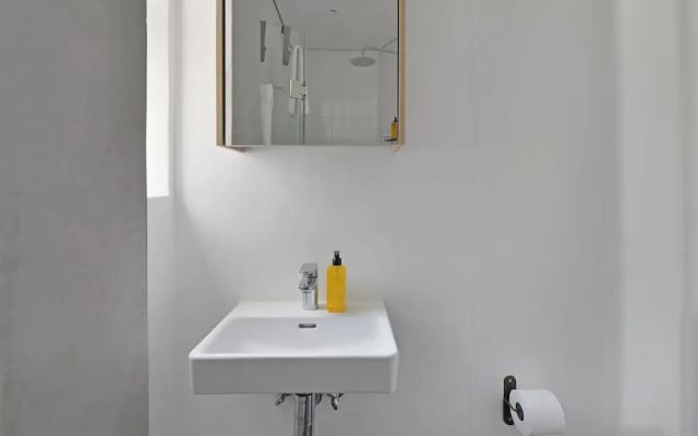 SIX ON N - Fluent Luxury Serviced Apartments