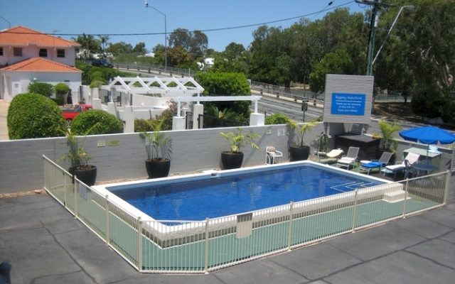 Regency Waterfront Motel