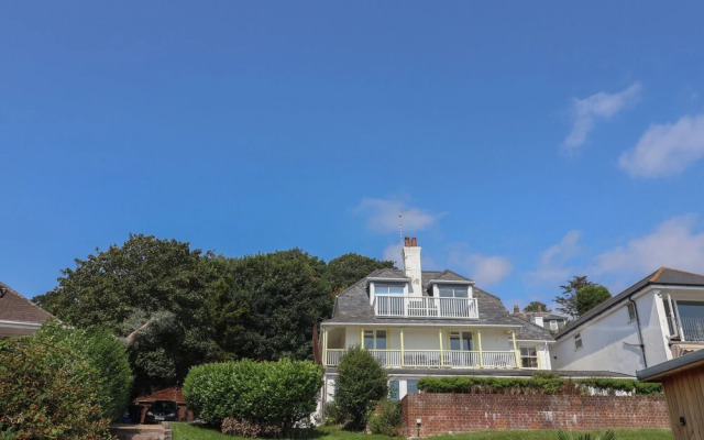 3 Harbour Heights
