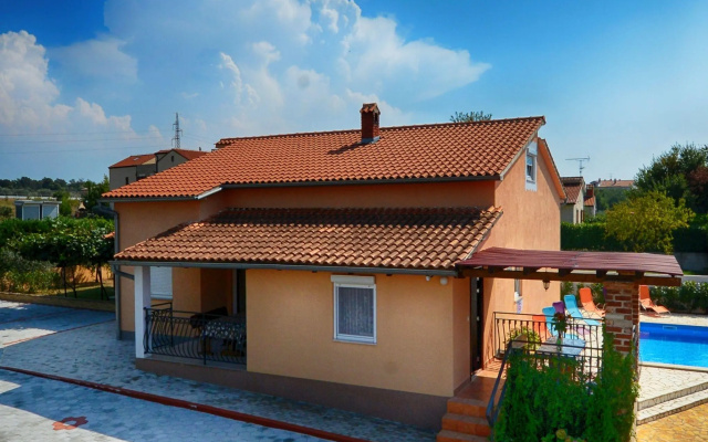 Modern apartment located on the ground floor with shared pool, near Porec - Apartment in Porec - Photo 3