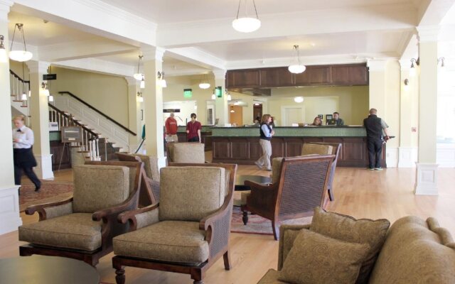 Lake Yellowstone Hotel & Cabins - Inside the Park