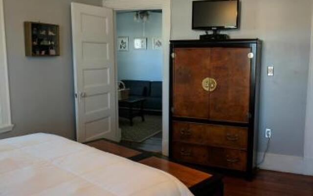 Modern Suites @ Nantasket Beach