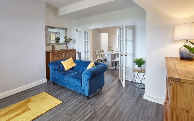 Host Stay The Charltons