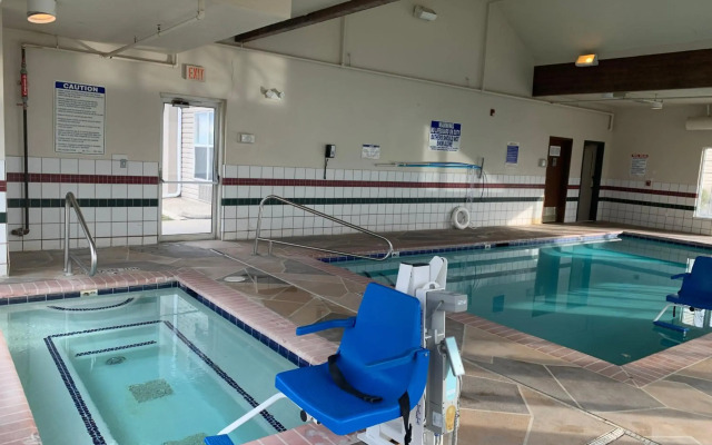 Country Inn & Suites by Radisson, West Valley City, UT