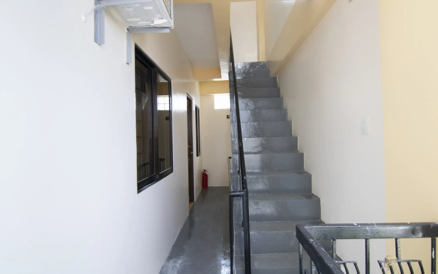 OYO 431 Apollo 11 Apartelle
