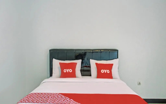 OYO 3841 Wisma 25