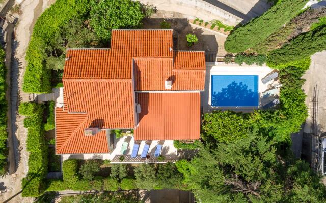 Charming Villa With Private Swimming Pool in Dalmatia