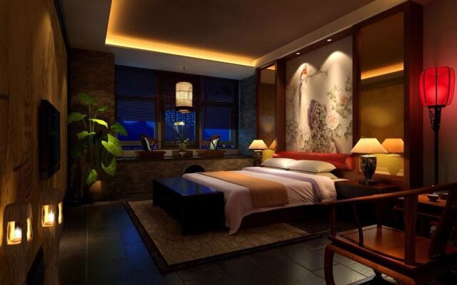 Golden Peacock Hotel