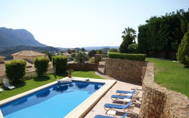 Villa with private swimming pool fantastic views of the golf complex of Denia