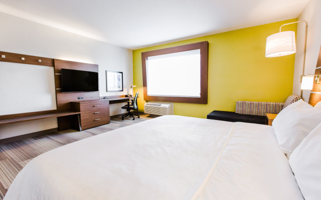 Holiday Inn Express & Suites West Edmonton - Mall Area by IHG