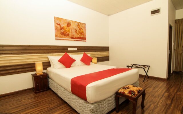 Clove Transit Hotel by OYO Rooms