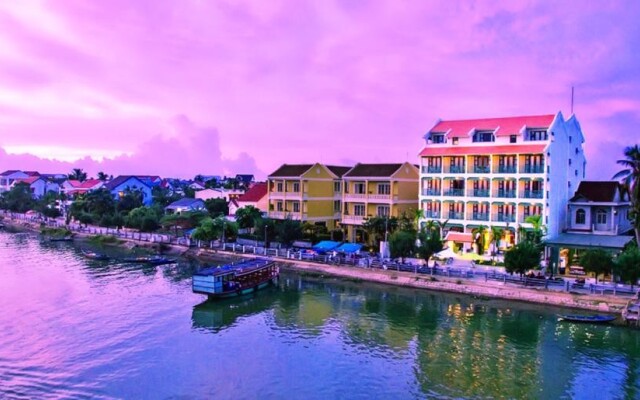 Lantana Riverside Hoi An Hotel