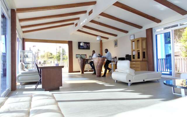 Itsandra Beach Hotel & Resort