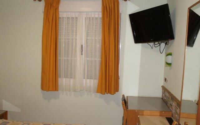 Hostal Burbia