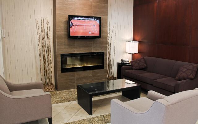 Holiday Inn and Suites Winnipeg Downtown by IHG