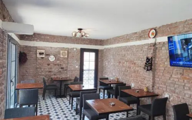 Foça Kybele Pension